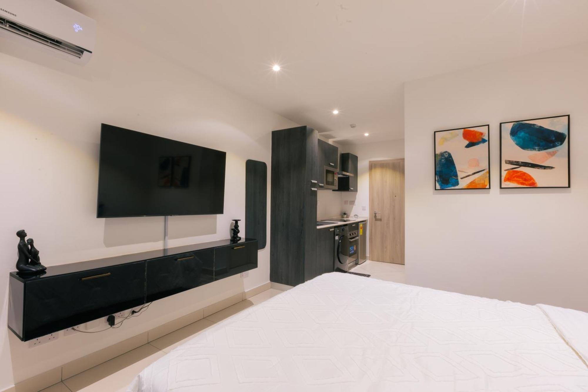 7 Minutes From The Airport - Chic Studio Accra Exterior foto